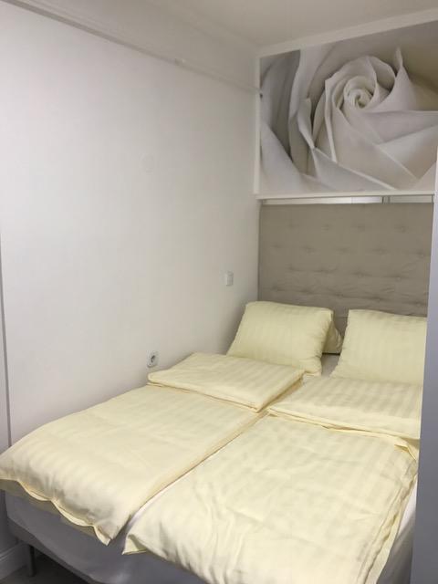 Lika Panzio Gyula Hotell Exteriör bild